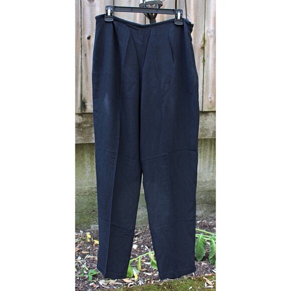 Eileen Fisher - Silk Georgette Crepe Side Zip Ankle Pants in Black, Med - Picture 9 of 10